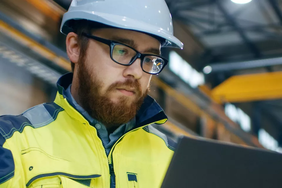 システム検証と運用準備によりプロセスのパフォーマンスを向上