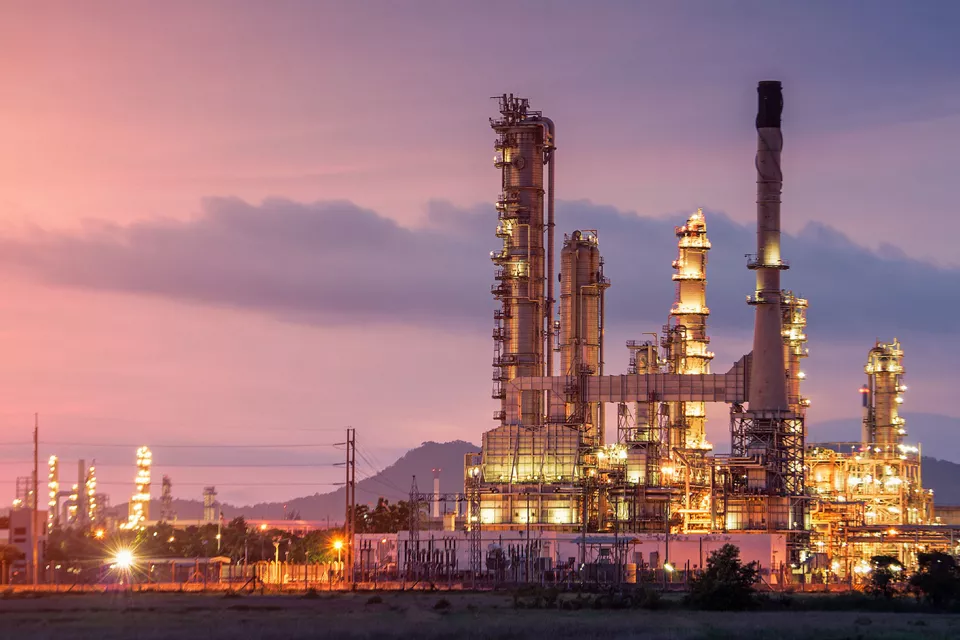 制御を最適化するために安全性、信頼性、収益性を向上