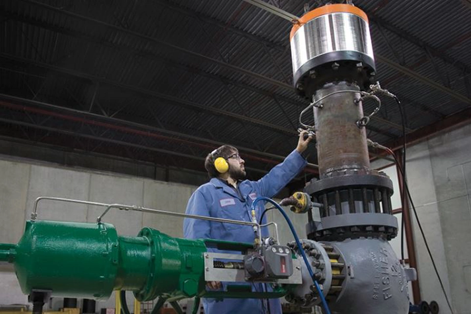 記事：コントロールバルブおよび周辺のフラッシングとキャビテーション