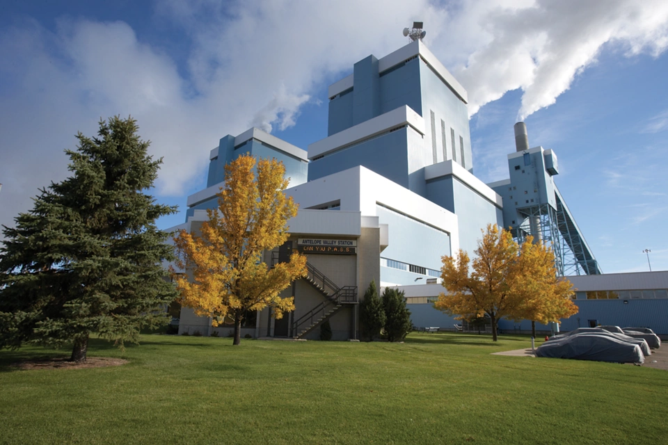 発電所の設置・運用コストを 30% 削減