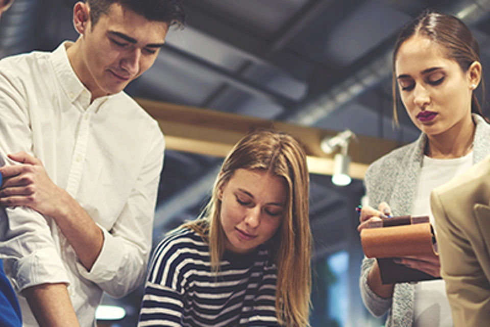 サイバーセキュリティサイトポリシーと手順開発サービス