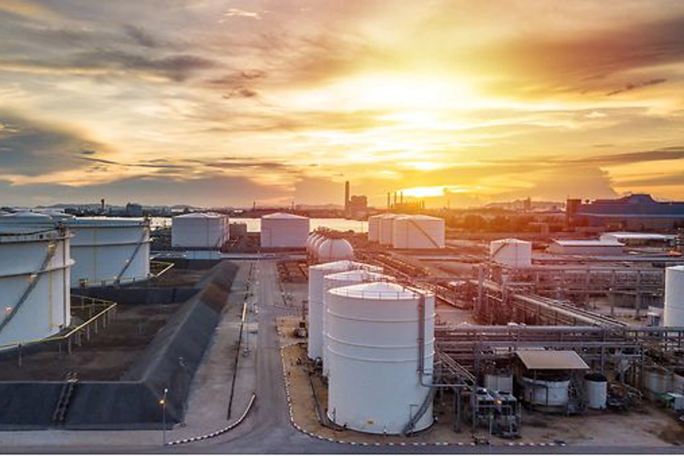 バルク液体貯蔵タンク向けの高精度タンク計測