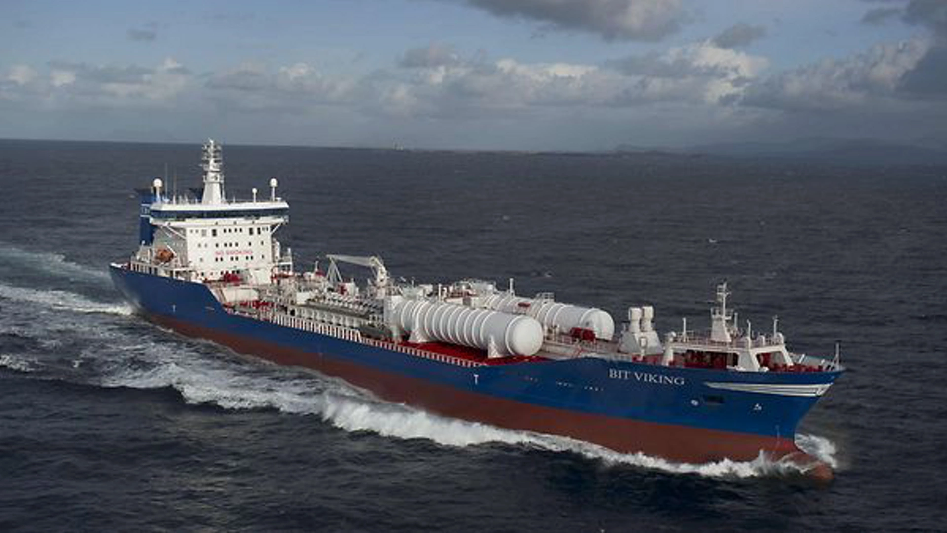 Ensure Safe and Reliable Measurements on Marine Tanks Carrying Product and Chemical