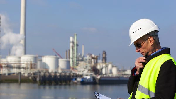 Improved Temperature Control in Solvent Absorption Technology for Blue Hydrogen Production