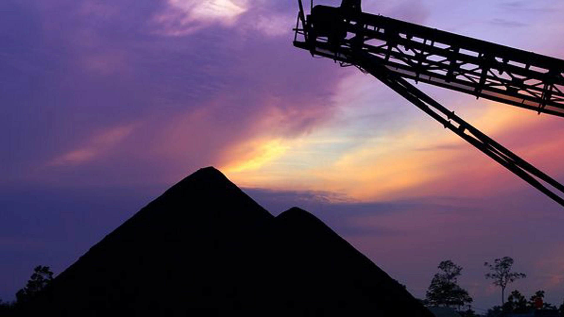 Preventing head pulley damage on belt conveyors using Measurement Instrumentation