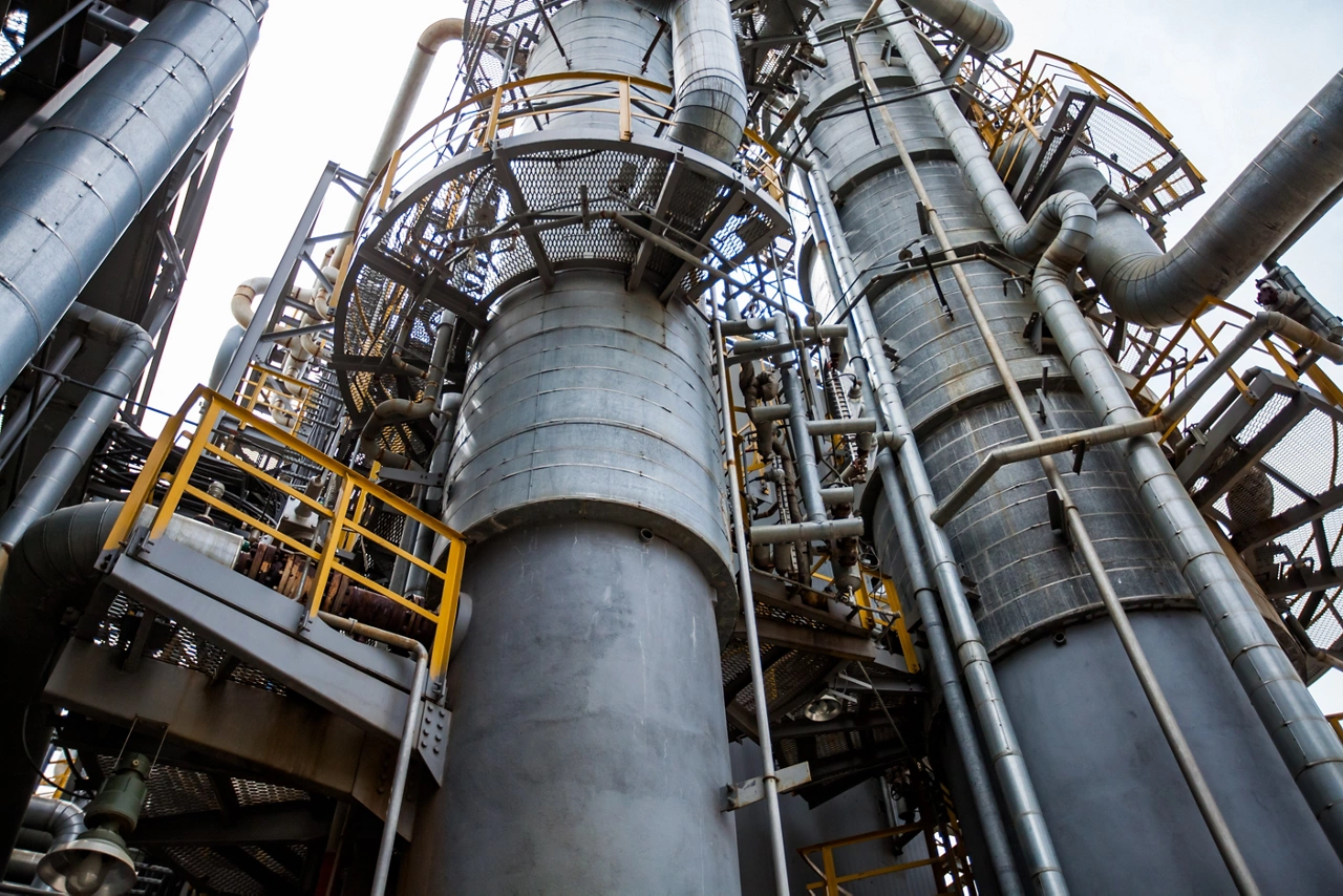 Temperature Measurement in Distillation Columns