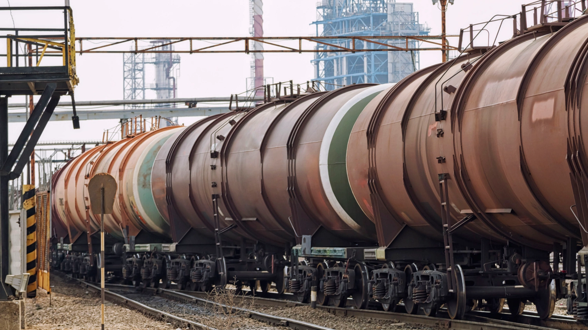 oil train wagons on oil refinery