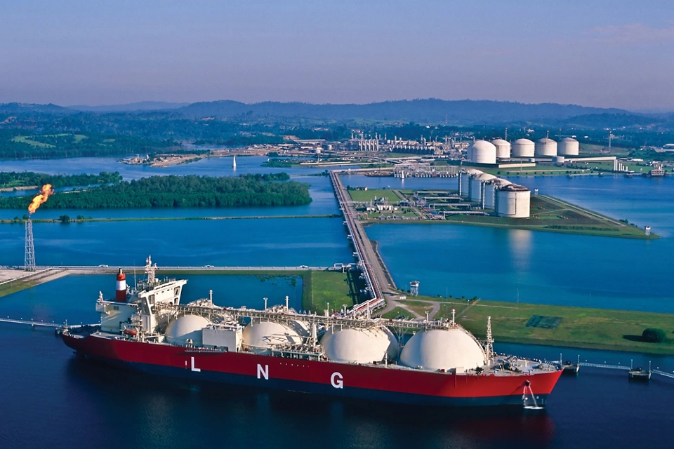 LNG オペレーションのパフォーマンスの促進