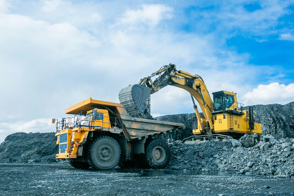 鉱業用燃料貯蔵におけるレベル測定と在槽管理