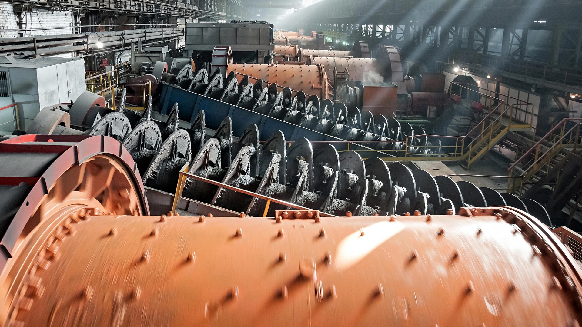 ore-dressing treatment with classifiers in mining-and-processing integrated work