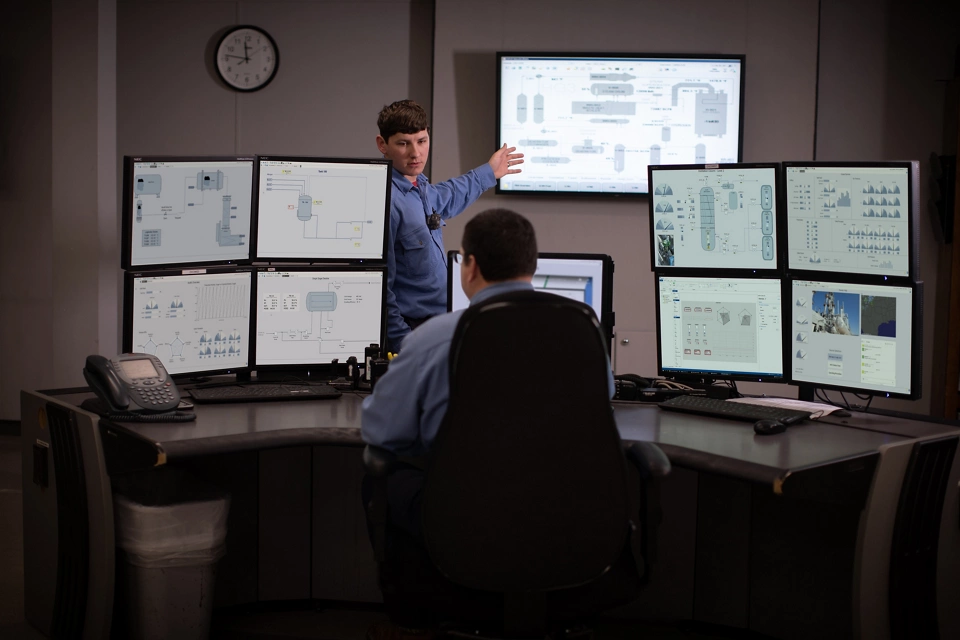 DeltaV™ オートメーションにより精製作業を強化