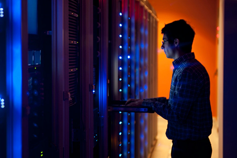 サイバーセキュリティ