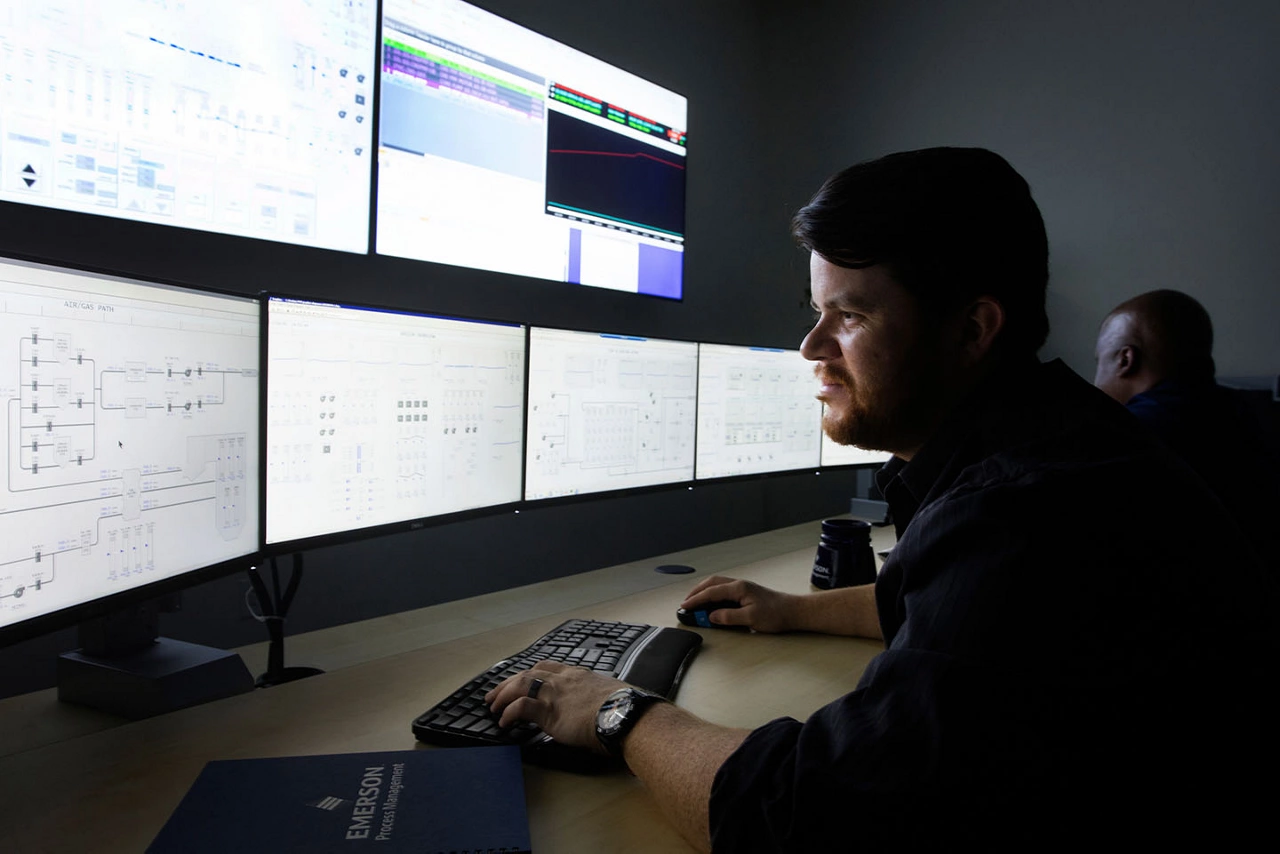 Peaking Gas Turbines