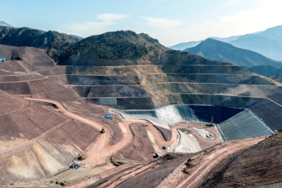 エマソンの包括的な鉱業・金属ソリューションと専門知識