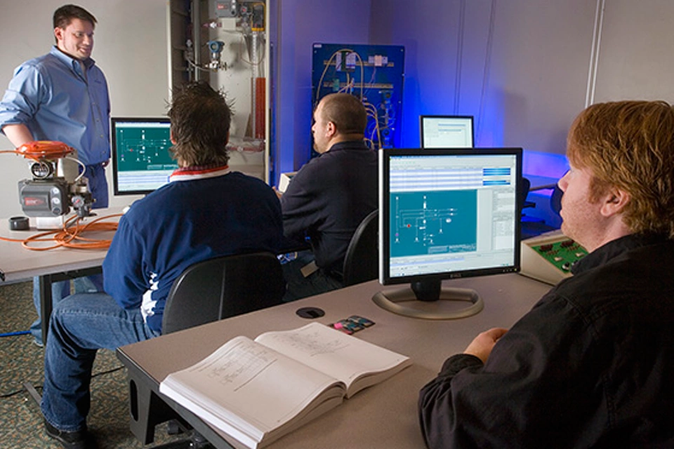 OV200 Building &amp; Maintaining Control